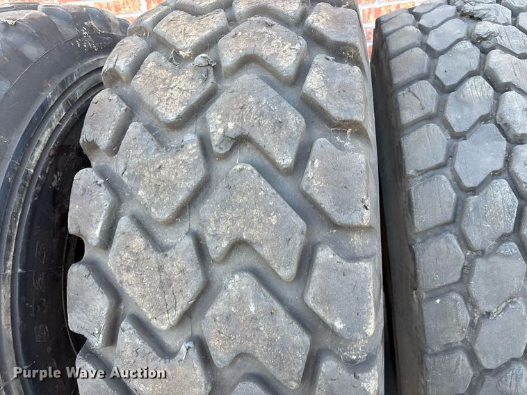 image for item EJ3765 (13) tires