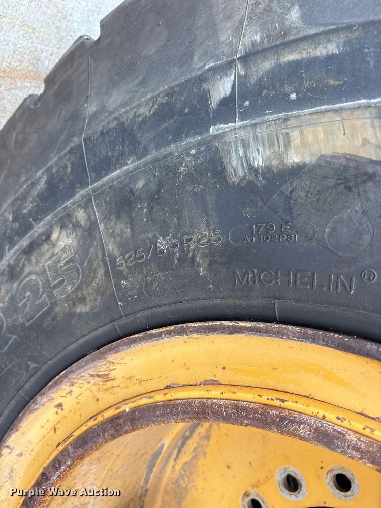 image for item EJ3765 (13) tires