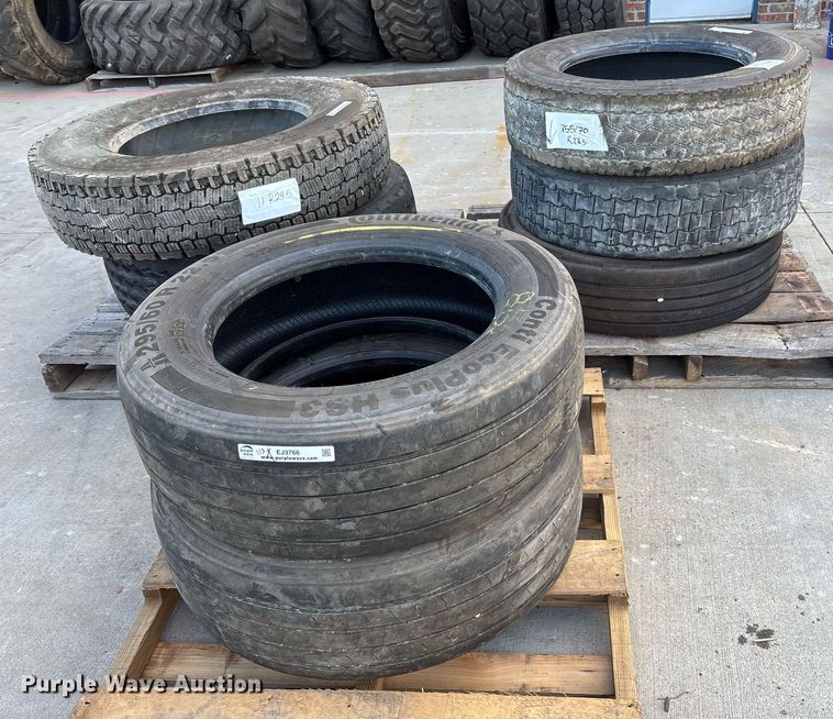 image for item EJ3766 (7) tires