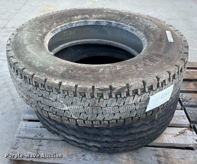 image for item EJ3766 (7) tires