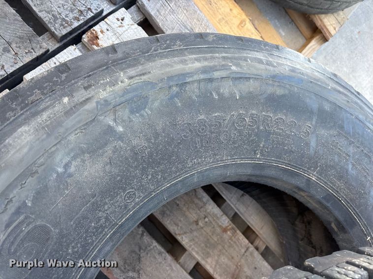 image for item EJ3766 (7) tires
