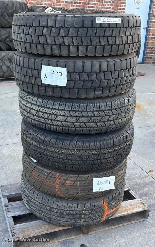 image for item EJ3767 (6) tires