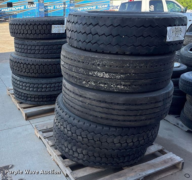 image for item EJ3770 (10) tires