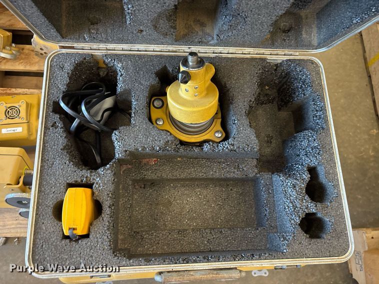 image for item EJ3780 Topcon  GPS equipment