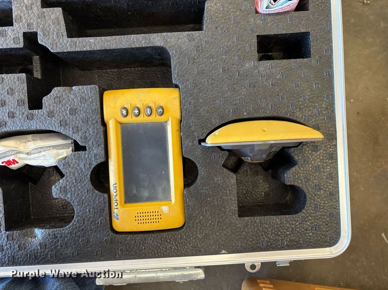 image for item EJ3780 Topcon  GPS equipment