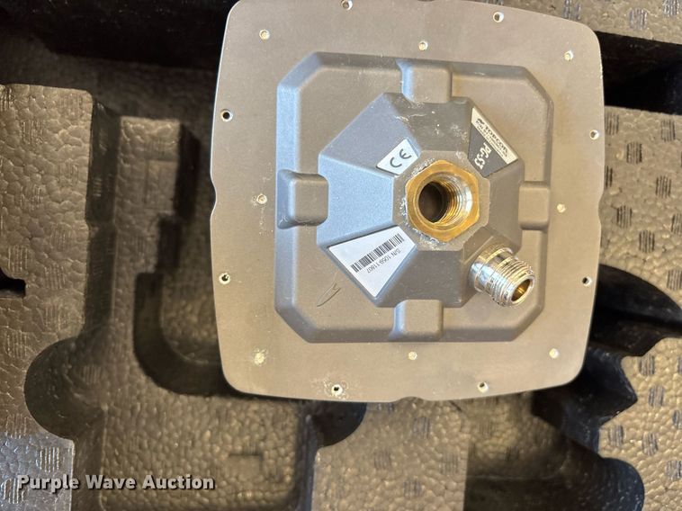 image for item EJ3780 Topcon  GPS equipment