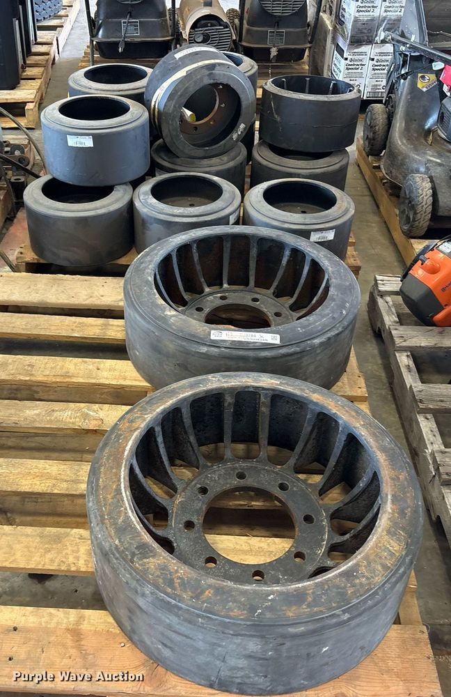 image for item EJ3784 Superior rubber idlers