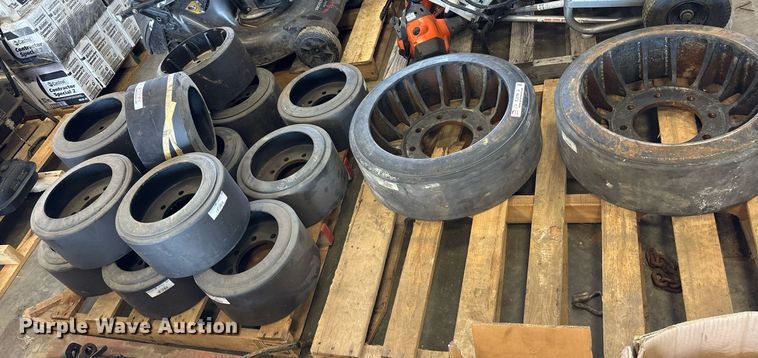 image for item EJ3784 Superior rubber idlers