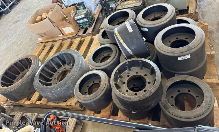 image for item EJ3784 Superior rubber idlers