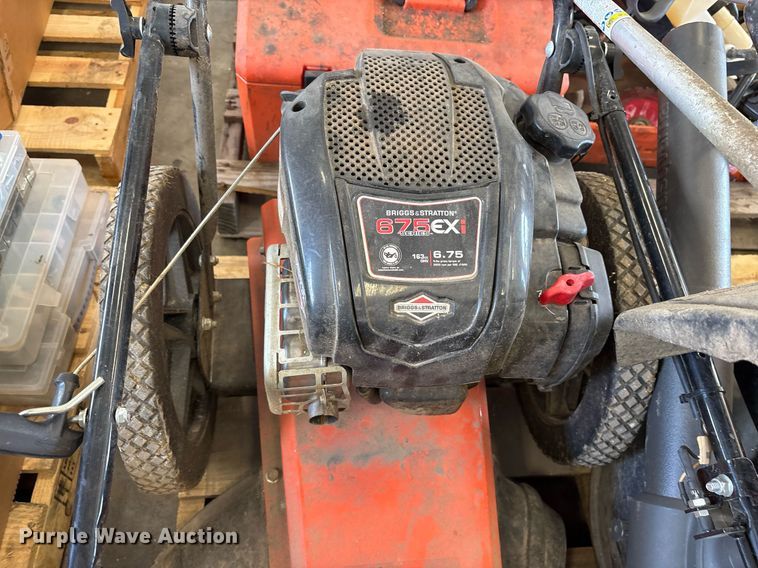 image for item EJ3785 Lawn and garden equipment