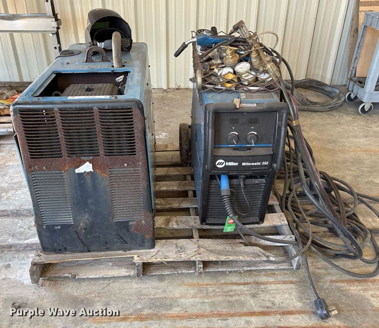 image for item EJ3799 (2) Miller welders