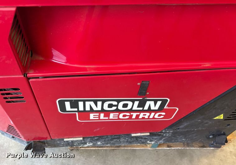 image for item EJ3807 Lincoln Electric Ranger 330MPX welder/generator