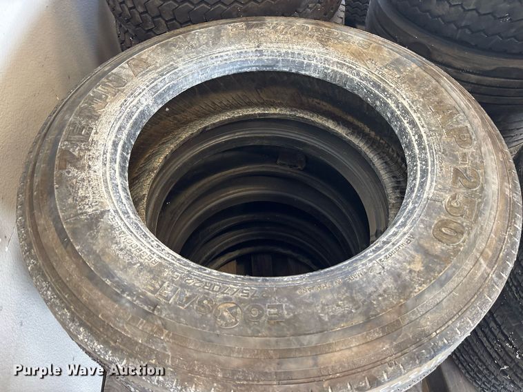 image for item EJ3812 (19) 275/70R22.5 tires