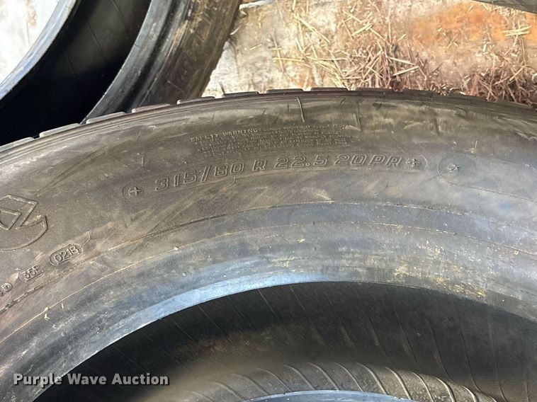 image for item EJ3814 (7) wheels and tires