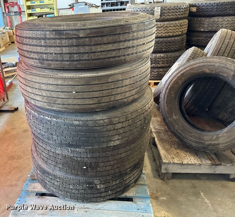 image for item EJ3815 (7) tires