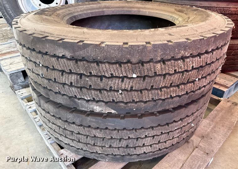 image for item EJ3815 (7) tires