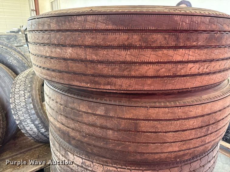 image for item EJ3815 (7) tires