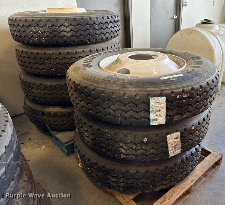 image for item EJ3816 (7) 11R24.5 tires and wheels  