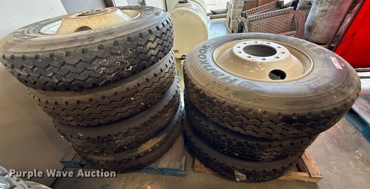image for item EJ3816 (7) 11R24.5 tires and wheels  