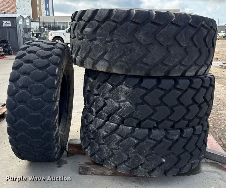 image for item EJ3824 (4) tires