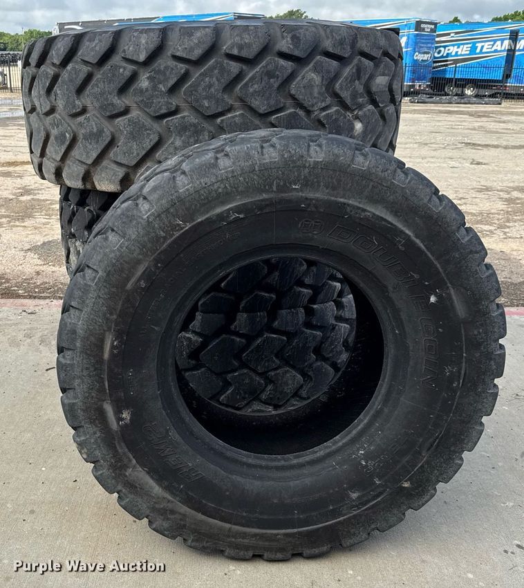 image for item EJ3824 (4) tires
