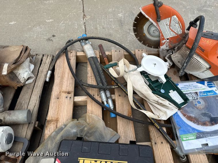 image for item EJ3836 Tools