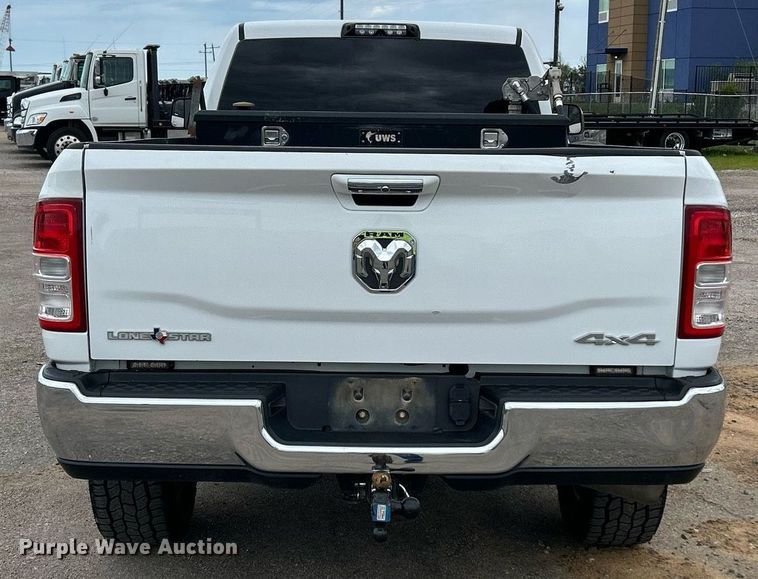 image for item EX9809 2019 Dodge Ram 2500 Crew Cab pickup truck