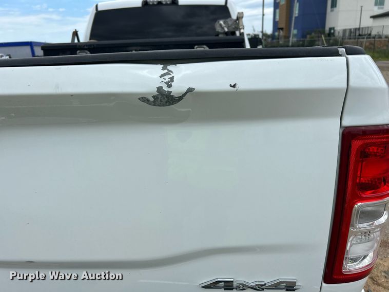 image for item EX9809 2019 Dodge Ram 2500 Crew Cab pickup truck