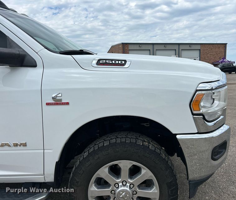 image for item EX9809 2019 Dodge Ram 2500 Crew Cab pickup truck