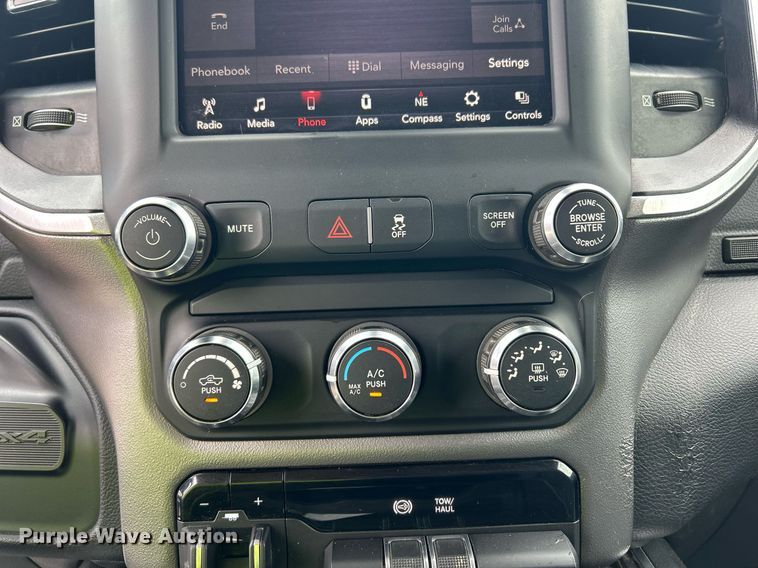 image for item EX9809 2019 Dodge Ram 2500 Crew Cab pickup truck