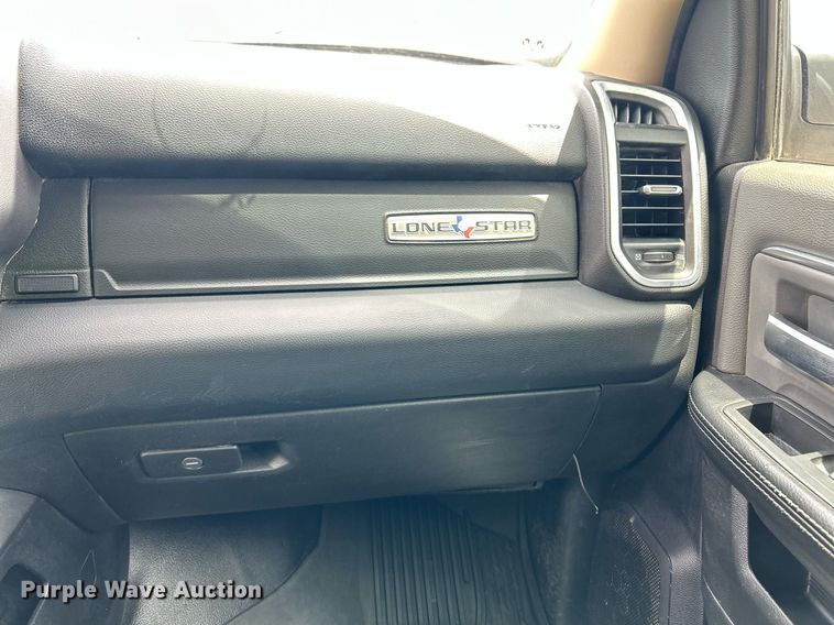 image for item EX9809 2019 Dodge Ram 2500 Crew Cab pickup truck