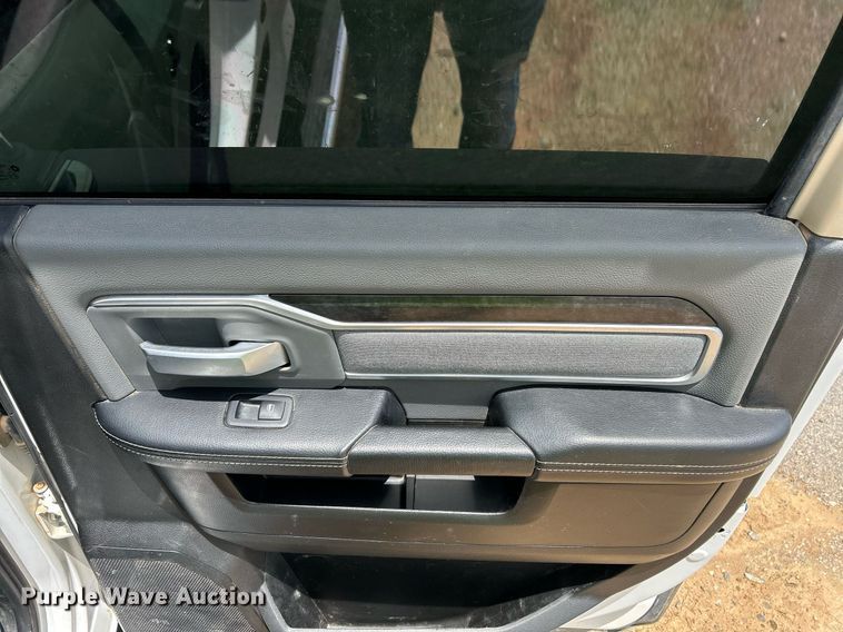 image for item EX9809 2019 Dodge Ram 2500 Crew Cab pickup truck