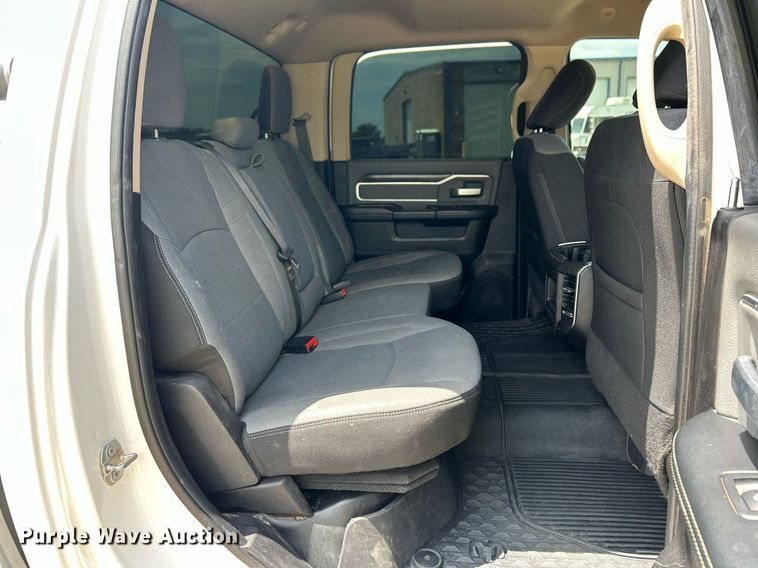 image for item EX9809 2019 Dodge Ram 2500 Crew Cab pickup truck