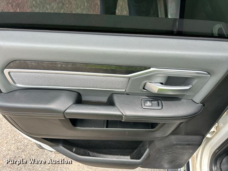 image for item EX9809 2019 Dodge Ram 2500 Crew Cab pickup truck