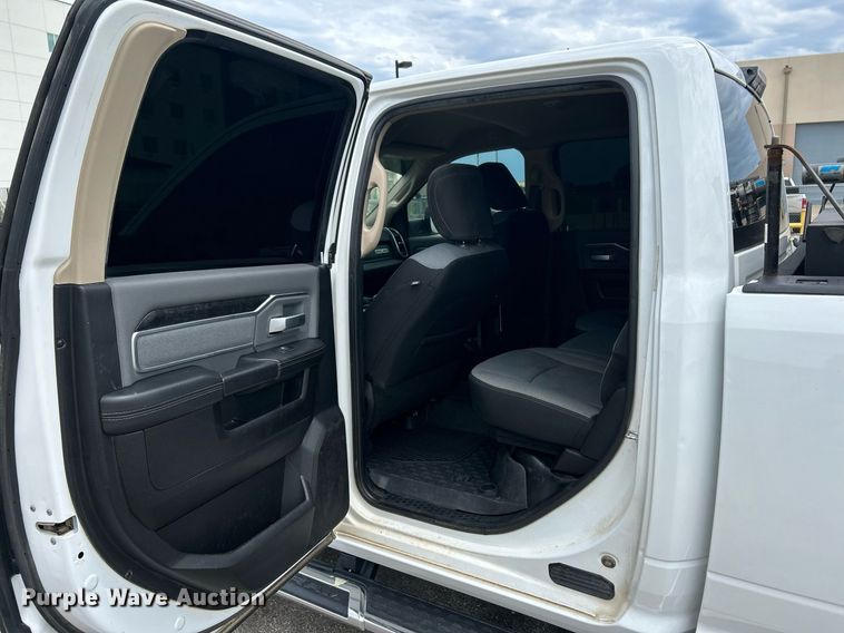 image for item EX9809 2019 Dodge Ram 2500 Crew Cab pickup truck