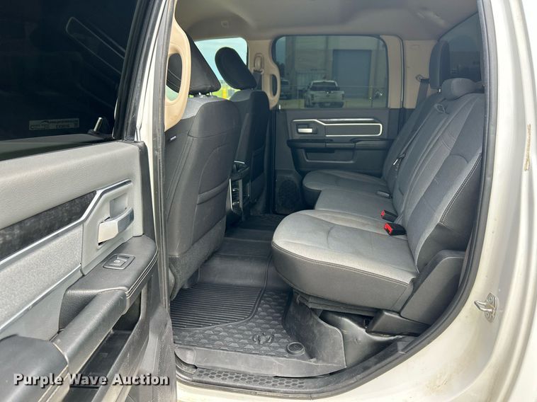 image for item EX9809 2019 Dodge Ram 2500 Crew Cab pickup truck