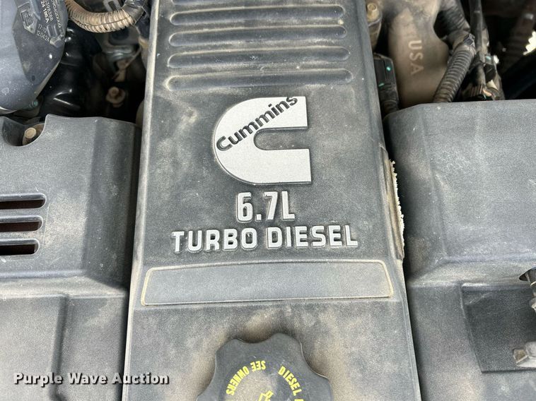 image for item EX9809 2019 Dodge Ram 2500 Crew Cab pickup truck