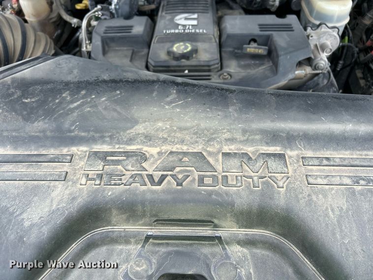 image for item EX9809 2019 Dodge Ram 2500 Crew Cab pickup truck