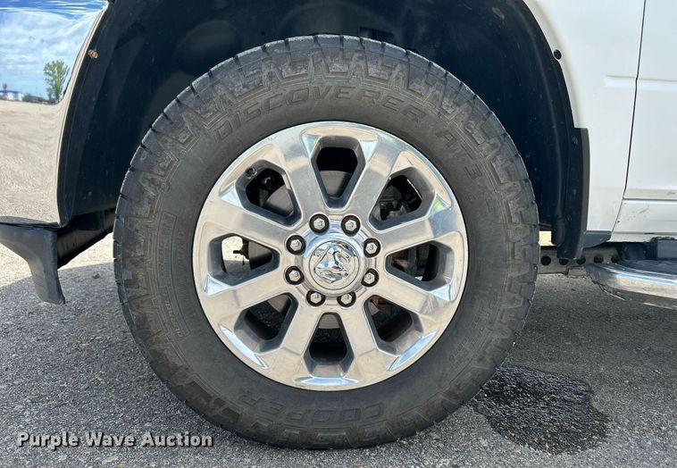 image for item EX9809 2019 Dodge Ram 2500 Crew Cab pickup truck