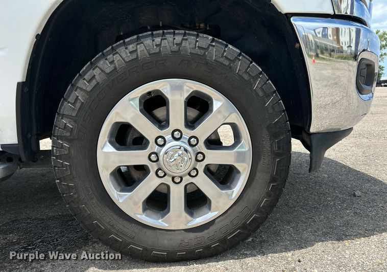 image for item EX9809 2019 Dodge Ram 2500 Crew Cab pickup truck