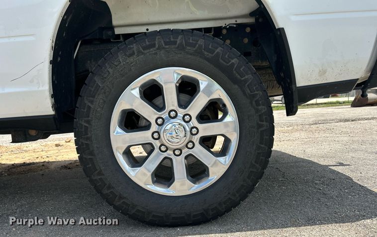 image for item EX9809 2019 Dodge Ram 2500 Crew Cab pickup truck