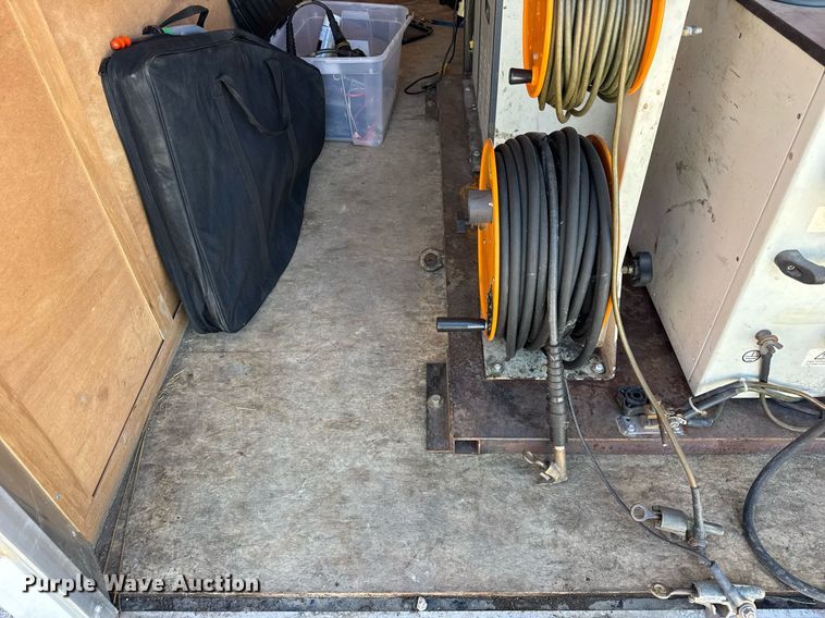 image for item DH9953 2015 Haulmark PPT6X10DS2 enclosed cargo trailer