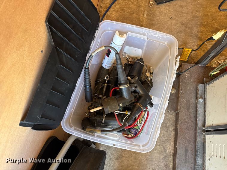 image for item DH9953 2015 Haulmark PPT6X10DS2 enclosed cargo trailer