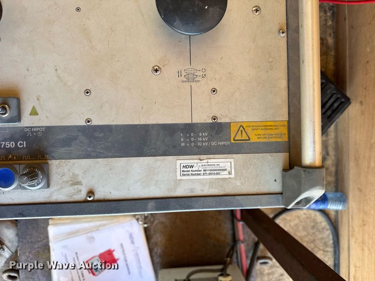 image for item DH9953 2015 Haulmark PPT6X10DS2 enclosed cargo trailer