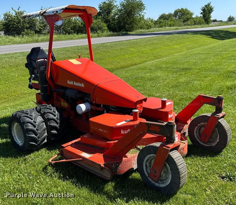 image for item DH9956 2014 Kut Kwick SSM38-72D ZTR lawn mower
