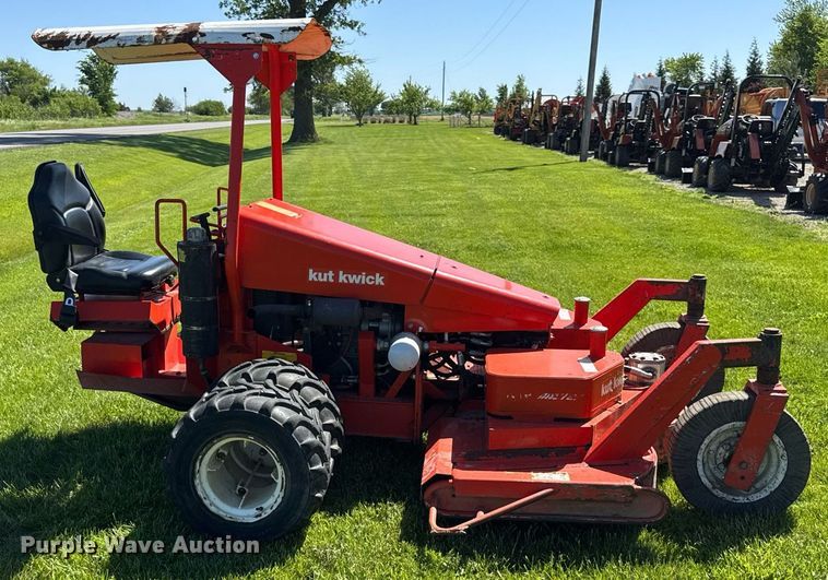 image for item DH9956 2014 Kut Kwick SSM38-72D ZTR lawn mower