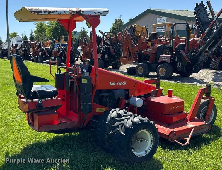 image for item DH9956 2014 Kut Kwick SSM38-72D ZTR lawn mower