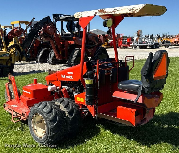 image for item DH9956 2014 Kut Kwick SSM38-72D ZTR lawn mower