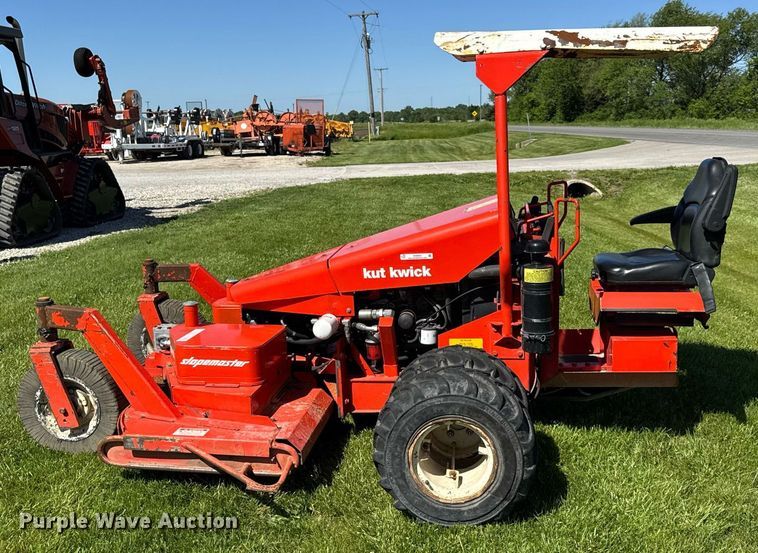 image for item DH9956 2014 Kut Kwick SSM38-72D ZTR lawn mower