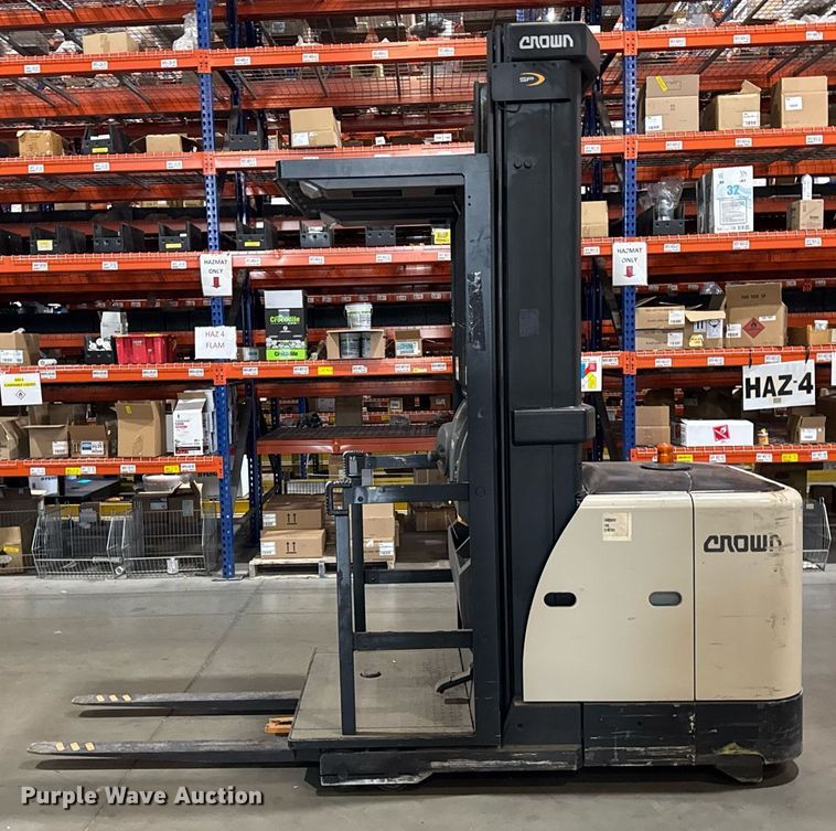 image for item DH9966 2015 Crown SP3520-30 order picker